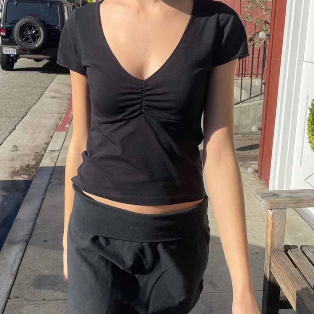 Brandy Melville Gina Top